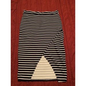 Striped pencil skirt